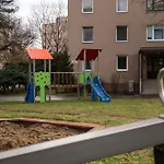 Karpatska 公寓